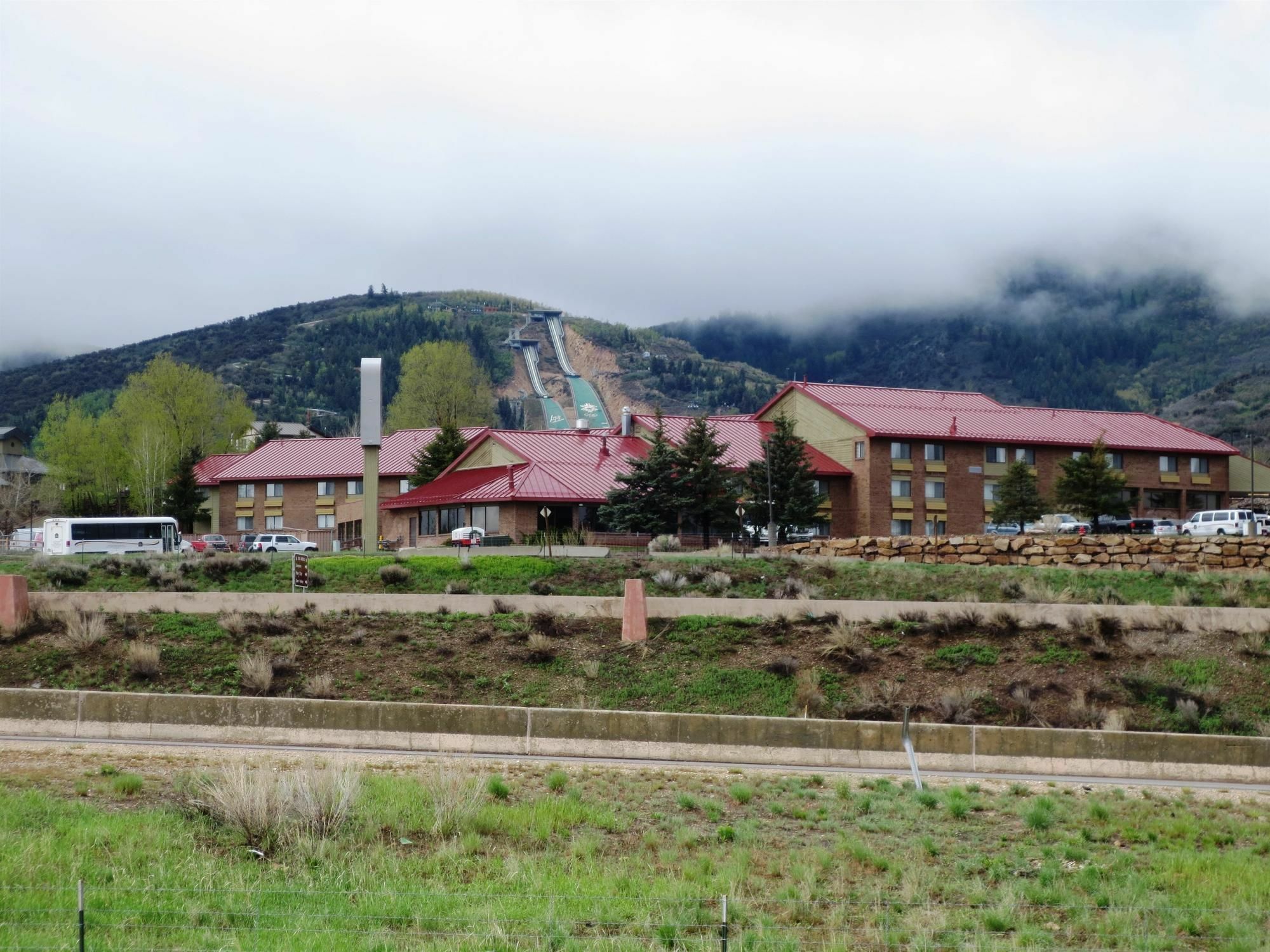 Best Western Plus Landmark Hotel