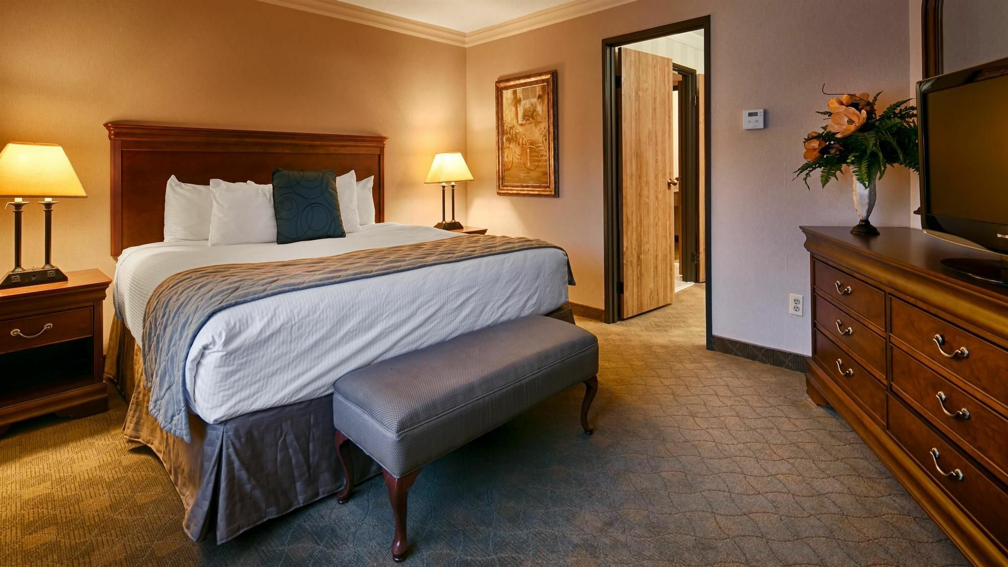 Hotel Western Landmark 3*